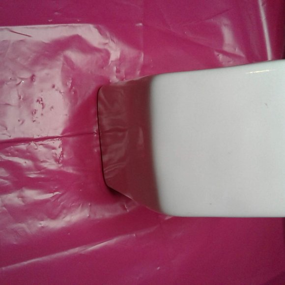 Rae Dunn New with defects Pink Birdhouse Style Ceramic Clock - Picture 6 of 10